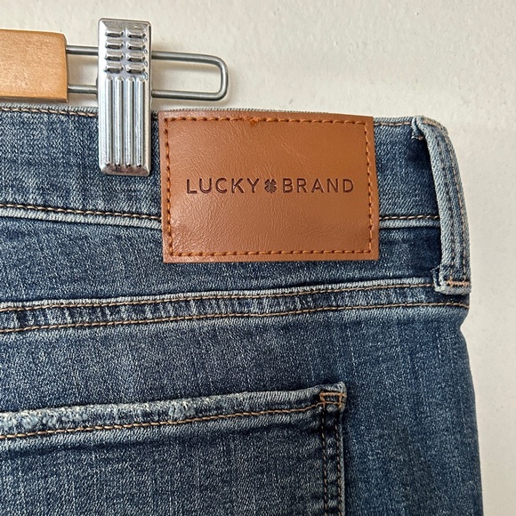 Lucky Brand Indigo Sweet Mid Rise Boot Cut Jeans. Size 20/ 35r. - Picture 7 of 12